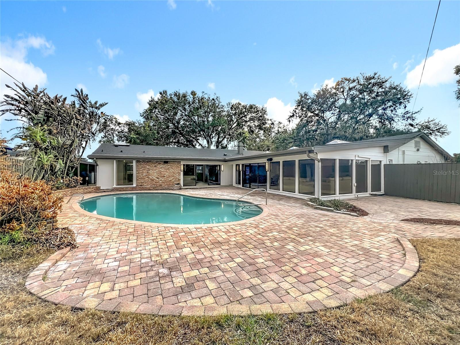 Image 91 of 100 For 51 Oakleigh Lane