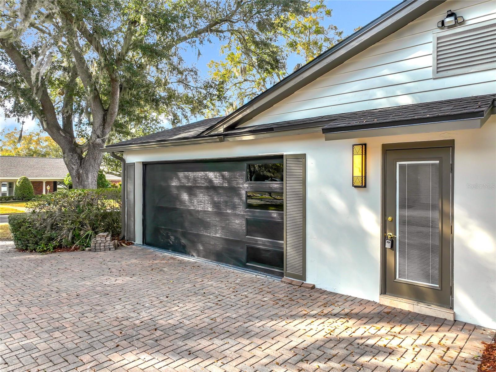 Image 96 of 100 For 51 Oakleigh Lane