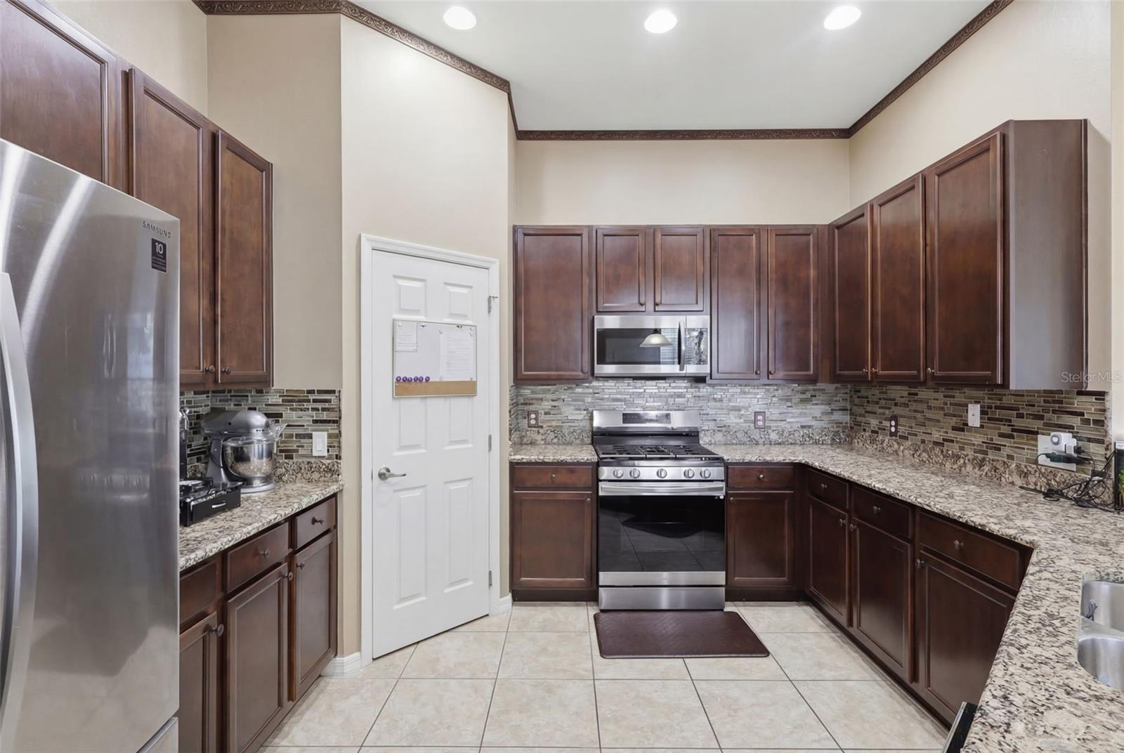 Image 18 of 63 For 705 Ostrich Fern Lane