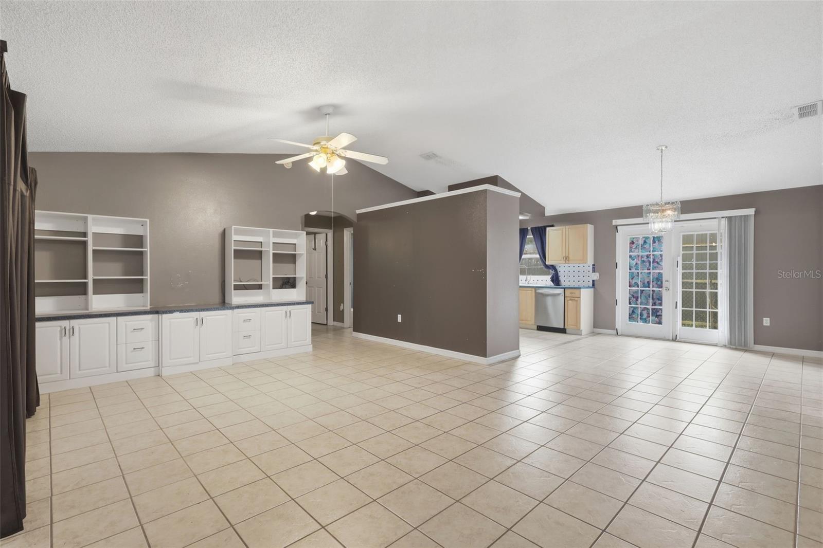 Image 11 of 45 For 315 Walnut Avenue