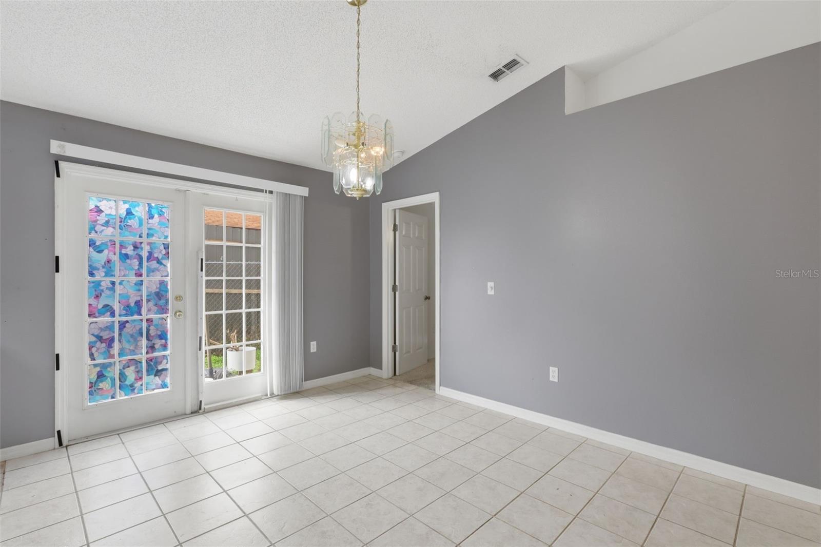 Image 18 of 45 For 315 Walnut Avenue