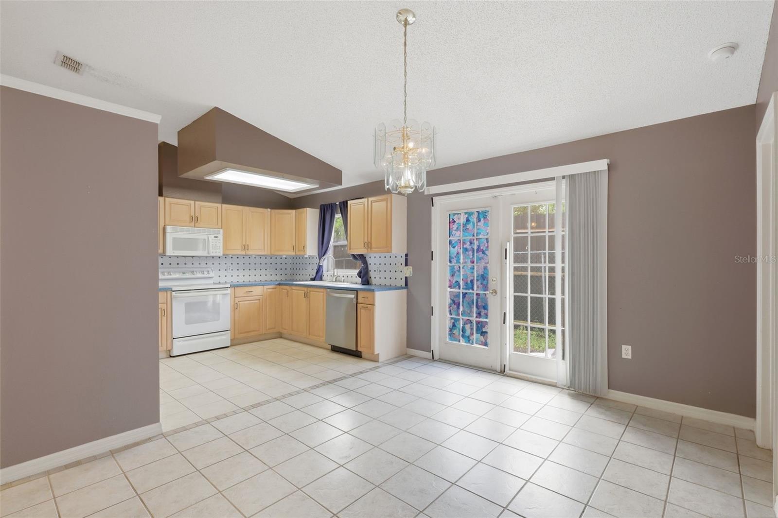 Image 19 of 45 For 315 Walnut Avenue