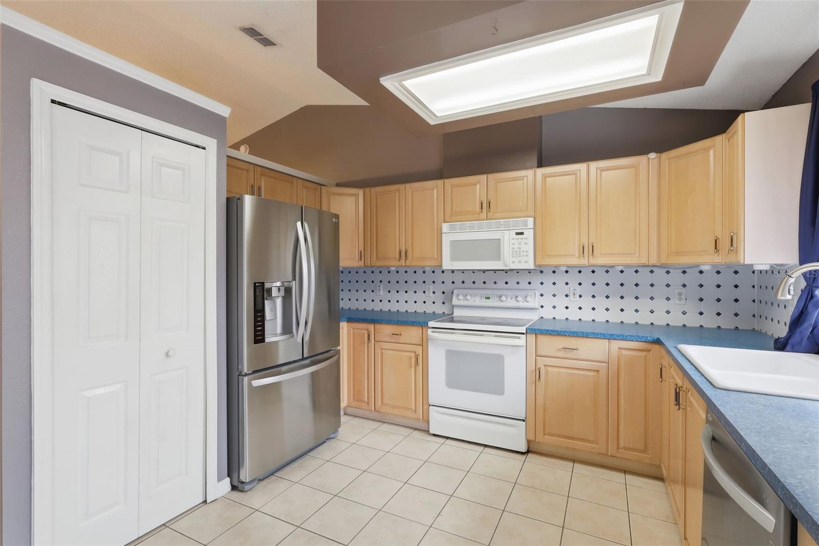 Image 23 of 45 For 315 Walnut Avenue