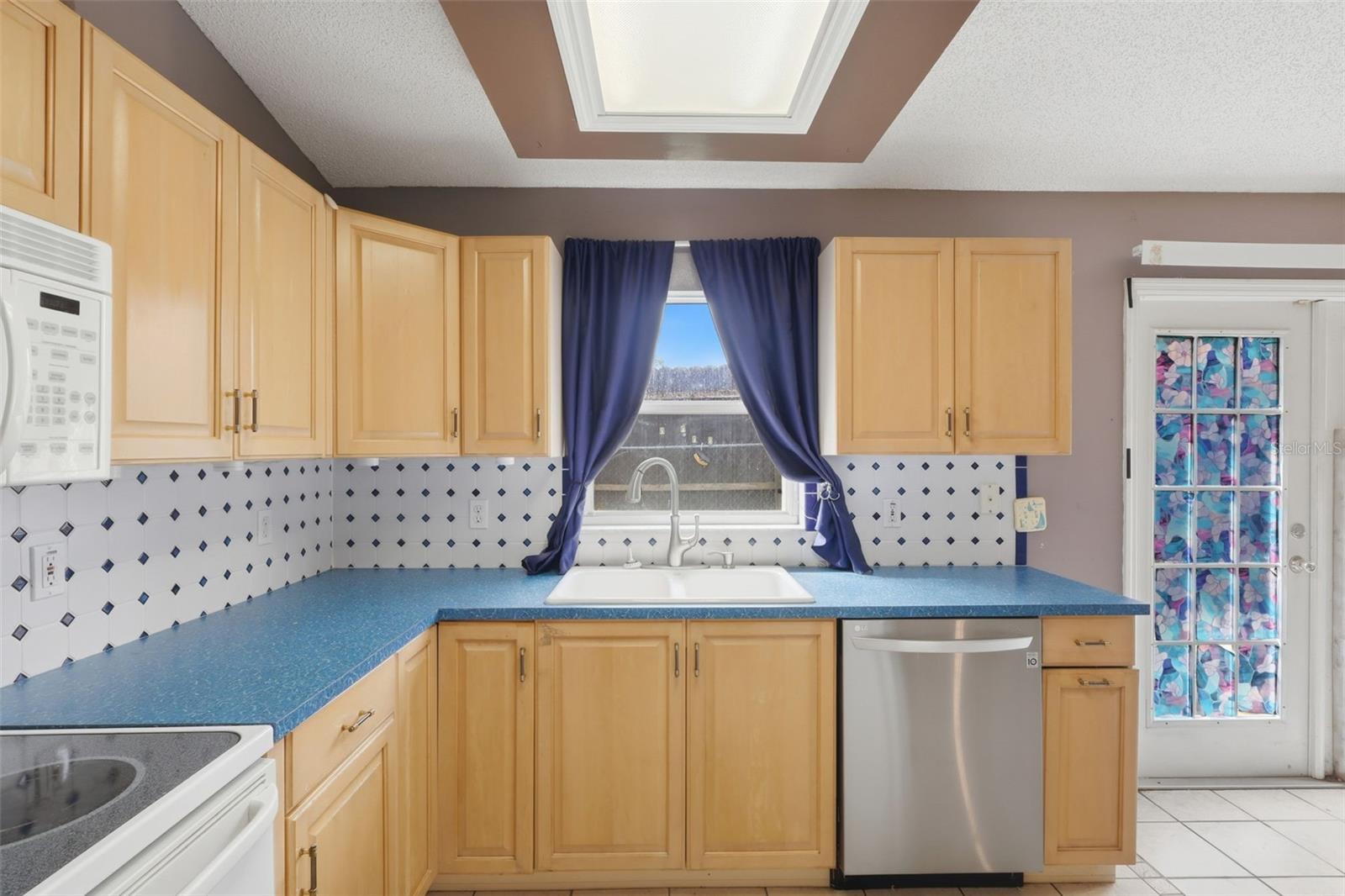 Image 25 of 45 For 315 Walnut Avenue