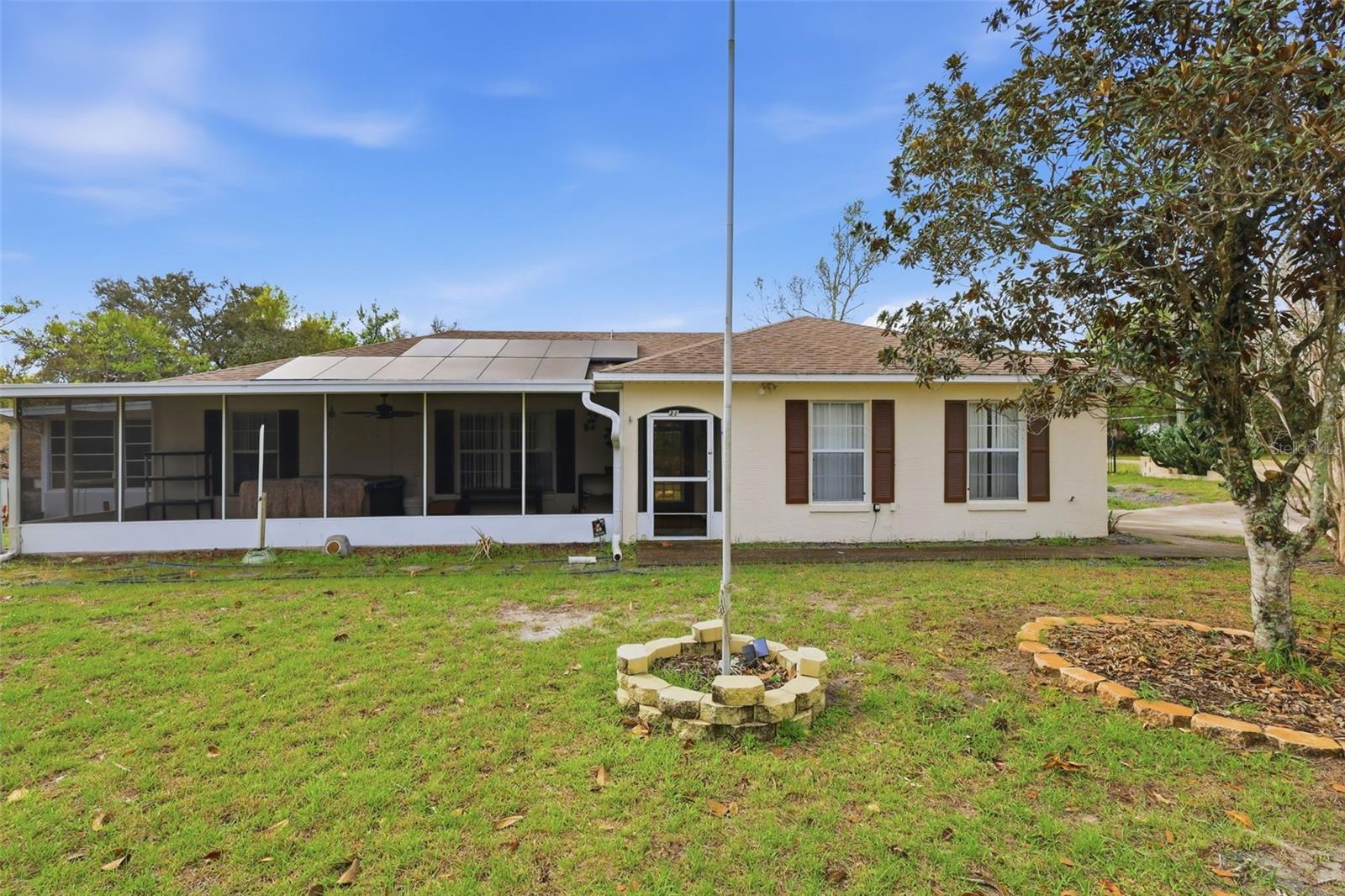 Image 5 of 45 For 315 Walnut Avenue