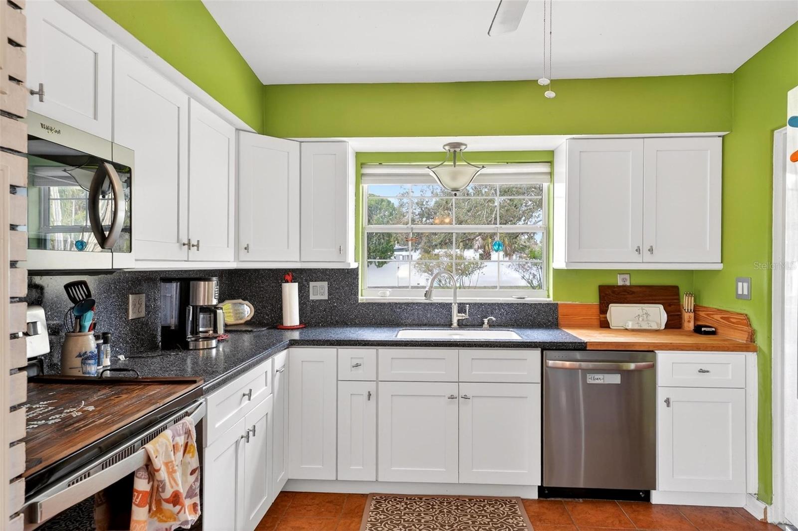 Image 14 of 49 For 1715 Areca Way