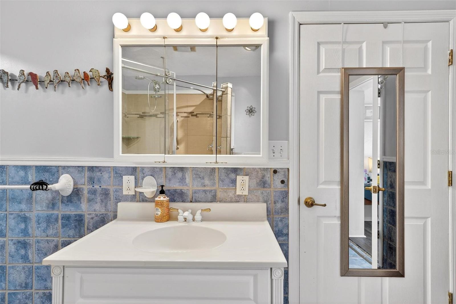 Image 31 of 49 For 1715 Areca Way