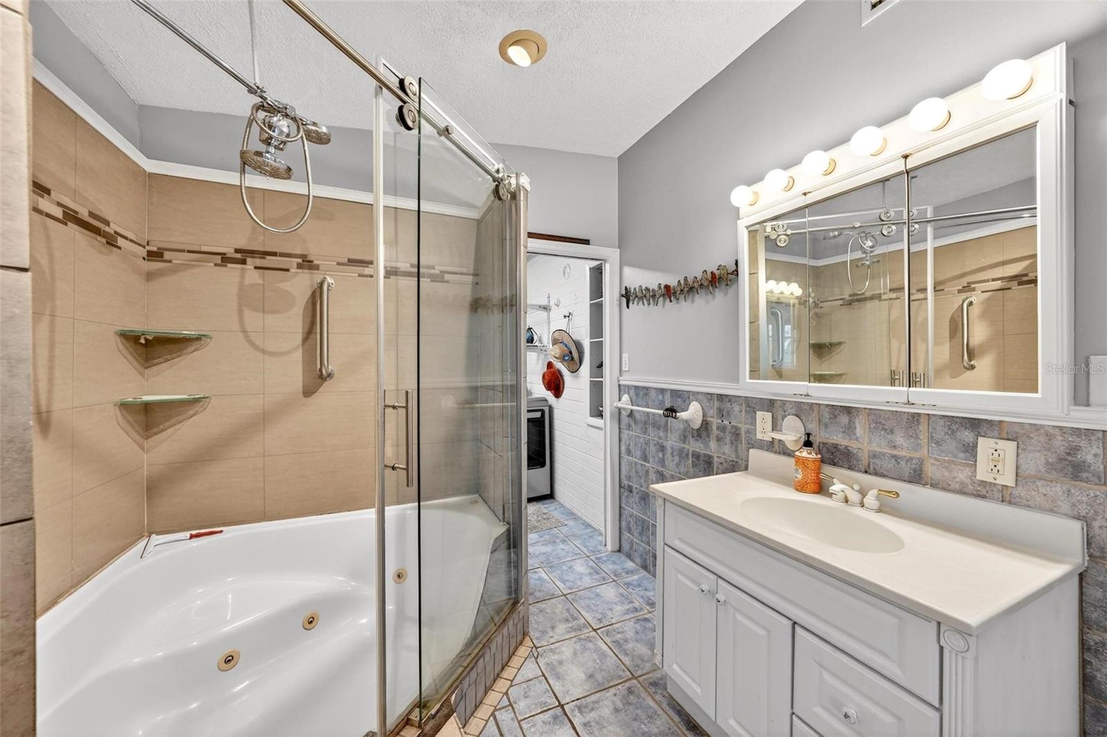 Image 34 of 49 For 1715 Areca Way