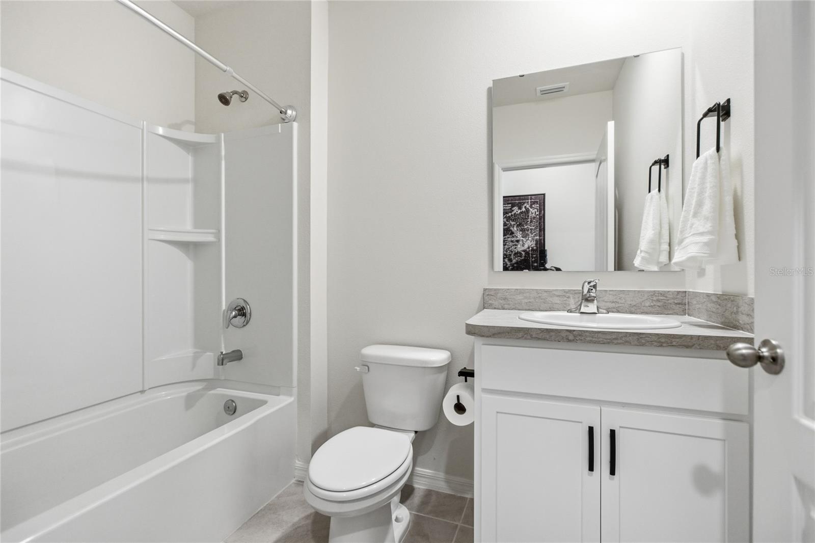 Image 17 of 21 For 387 Pelham Park Drive