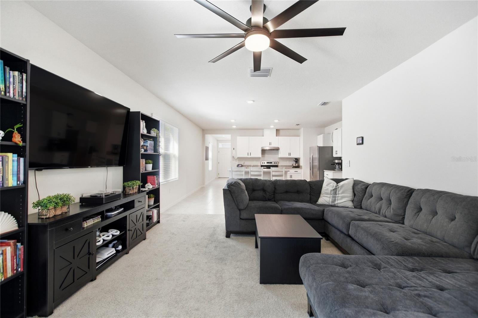 Image 8 of 21 For 387 Pelham Park Drive