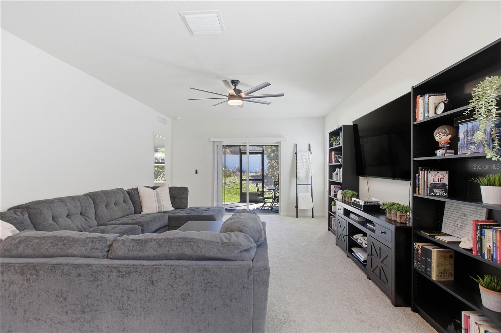 Image 9 of 21 For 387 Pelham Park Drive