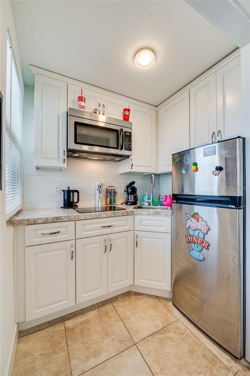 Image 6 of 18 For 935 Atlantic Avenue 249