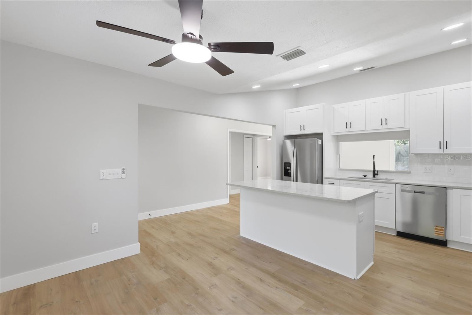 Image 10 of 33 For 414 Shell Road