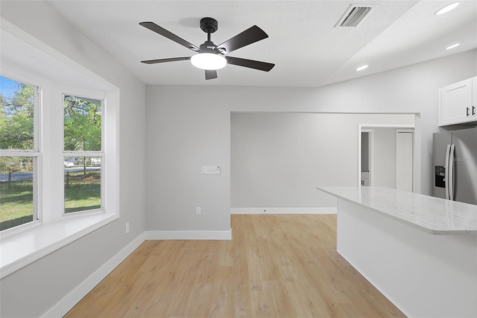 Image 11 of 33 For 414 Shell Road