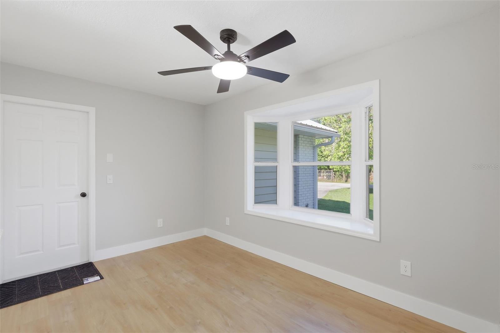 Image 12 of 33 For 414 Shell Road