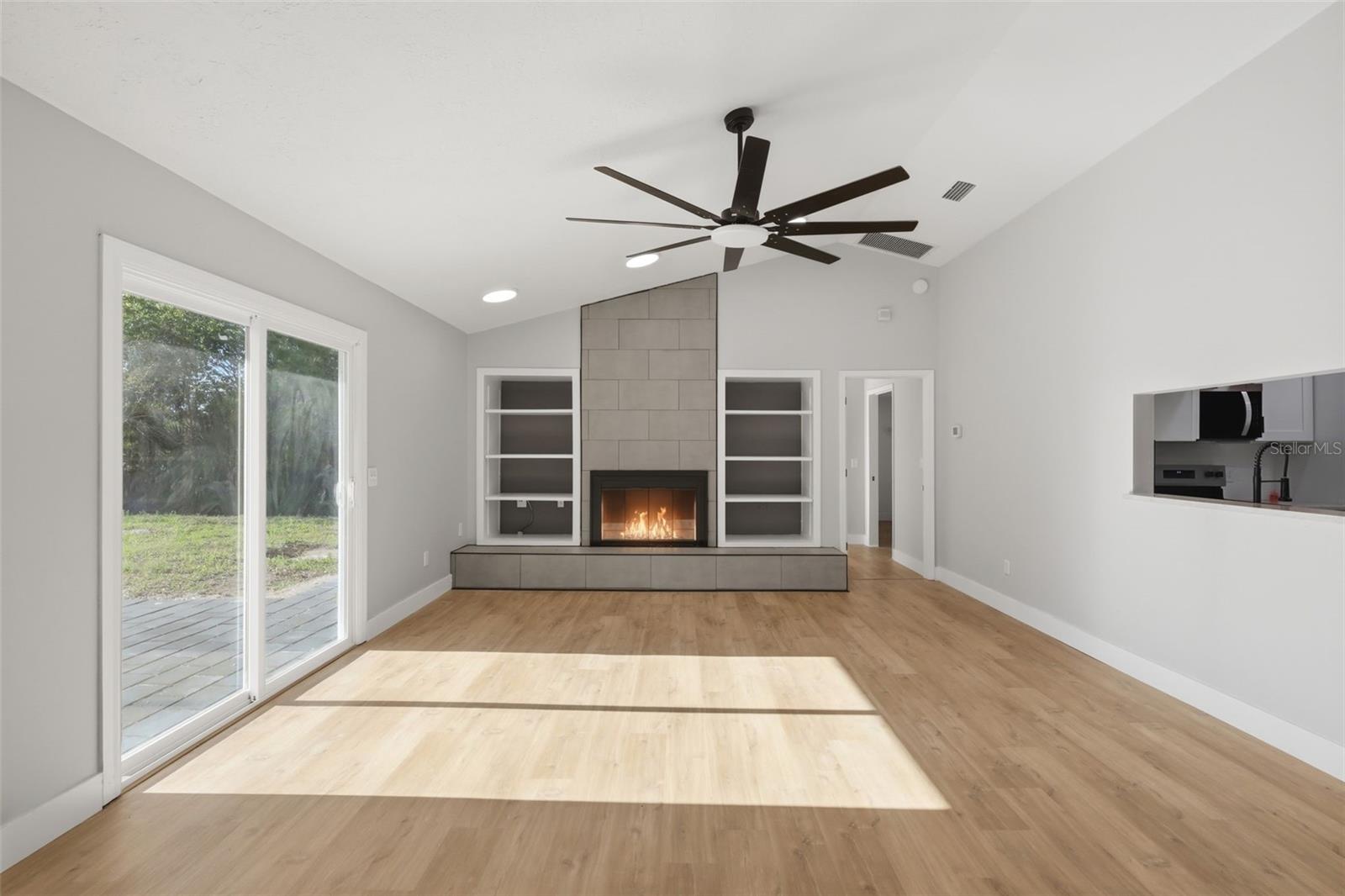 Image 15 of 33 For 414 Shell Road