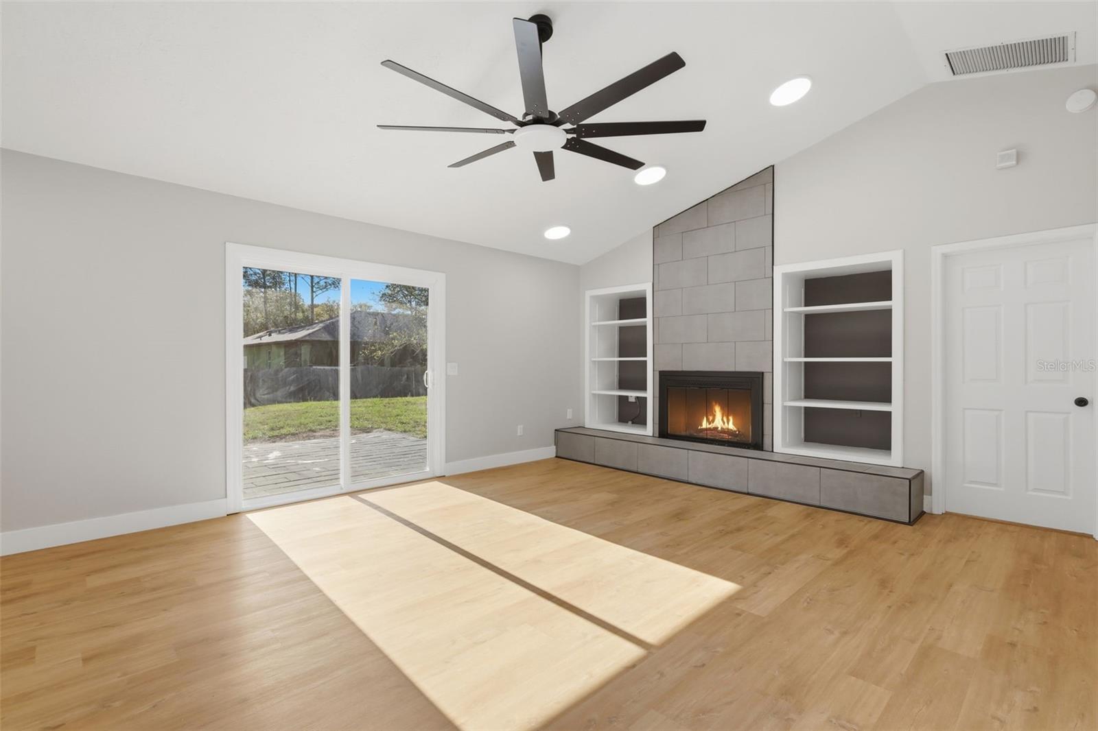 Image 19 of 33 For 414 Shell Road