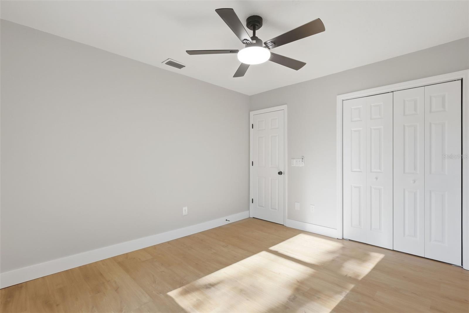 Image 21 of 33 For 414 Shell Road