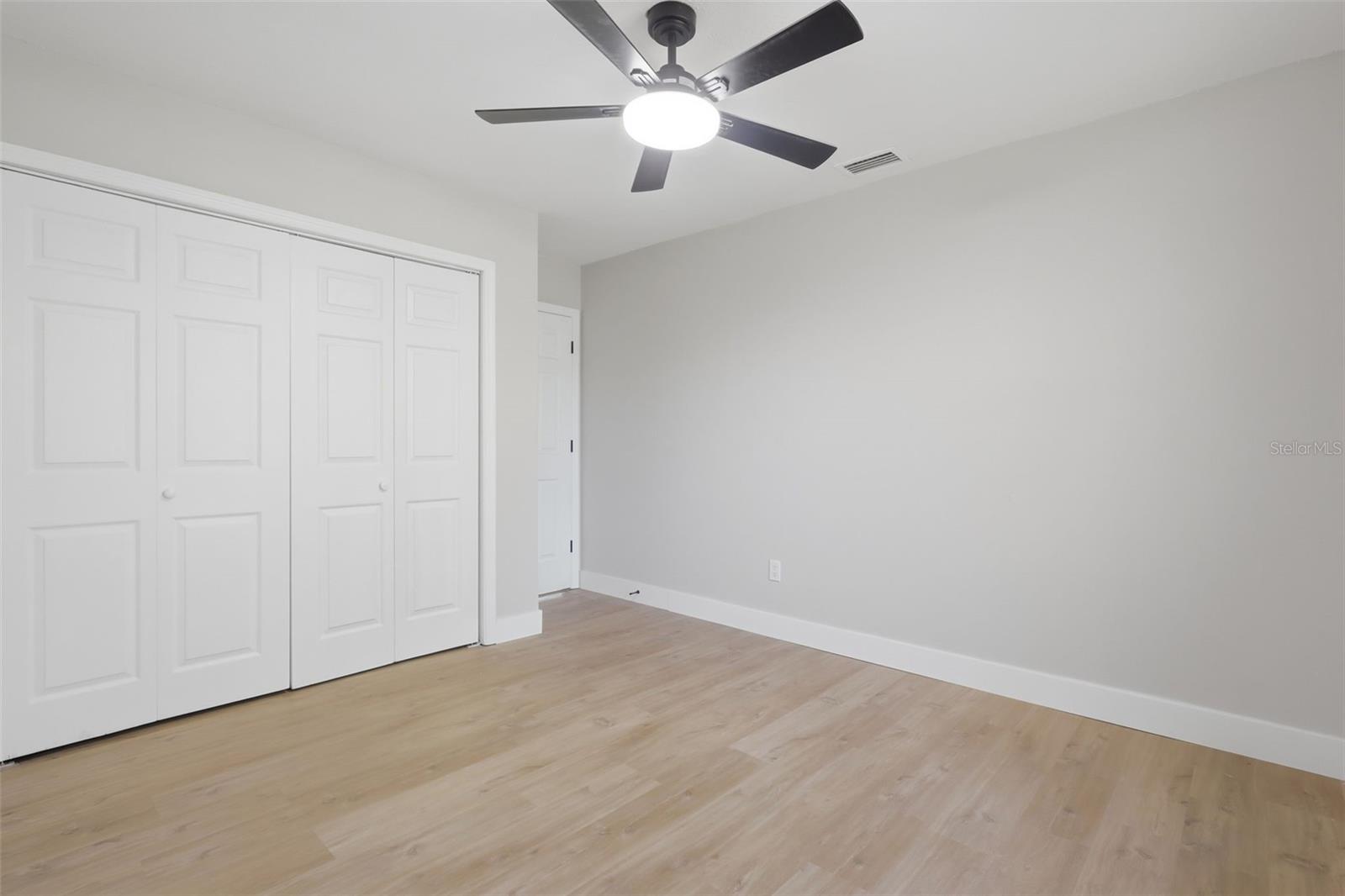 Image 24 of 33 For 414 Shell Road