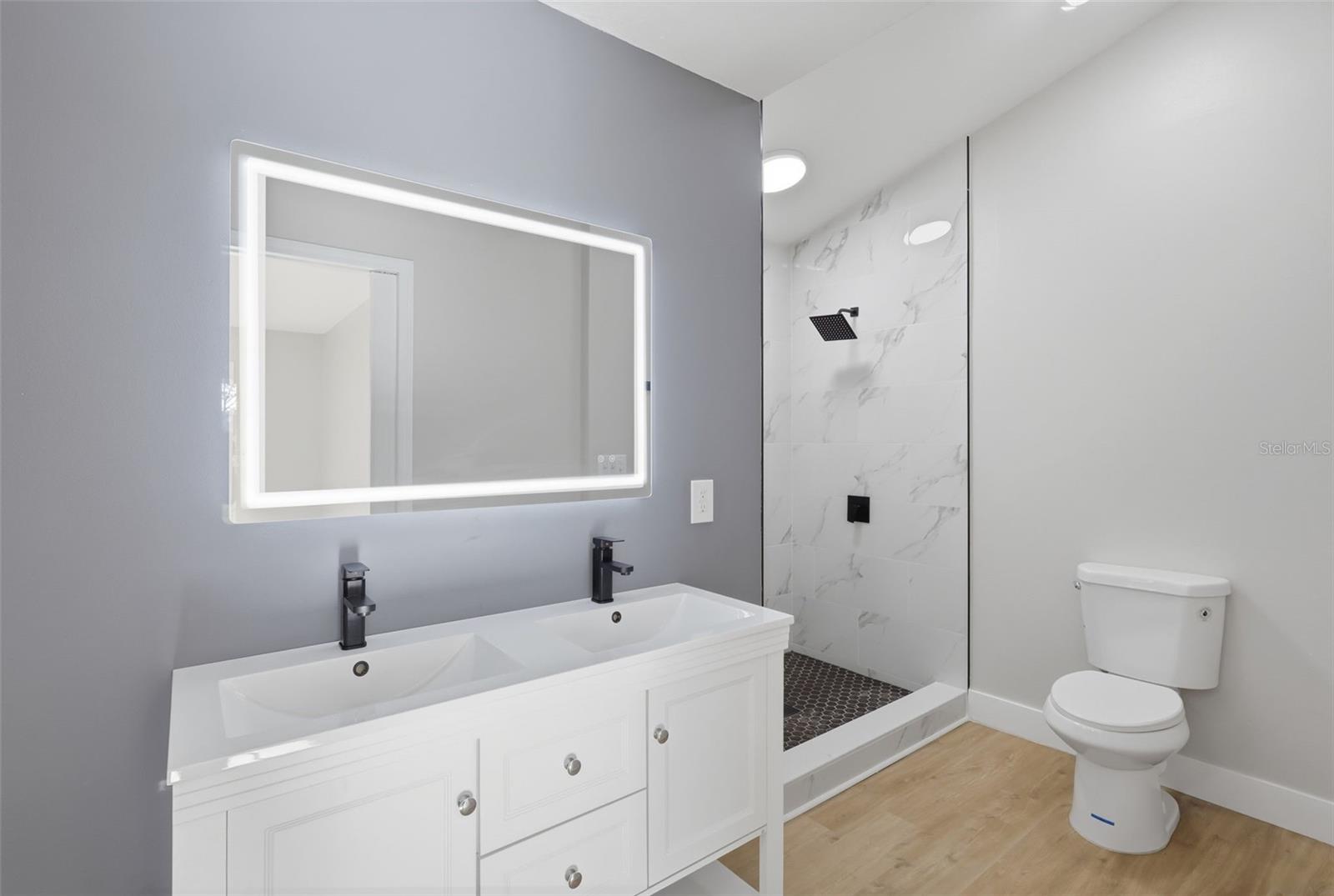 Image 30 of 33 For 414 Shell Road