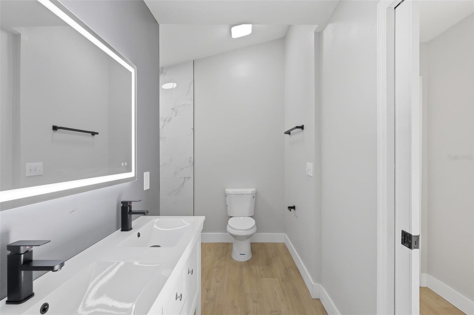 Image 31 of 33 For 414 Shell Road