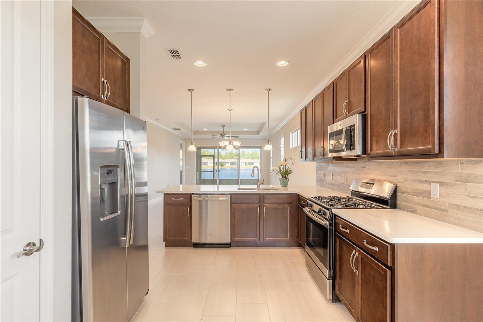 Image 12 of 44 For 1099 Lincolnshire Drive