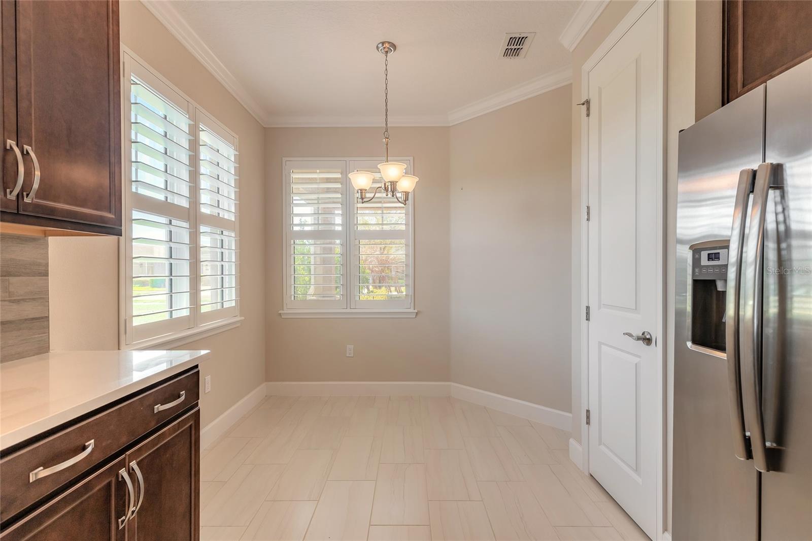 Image 13 of 44 For 1099 Lincolnshire Drive