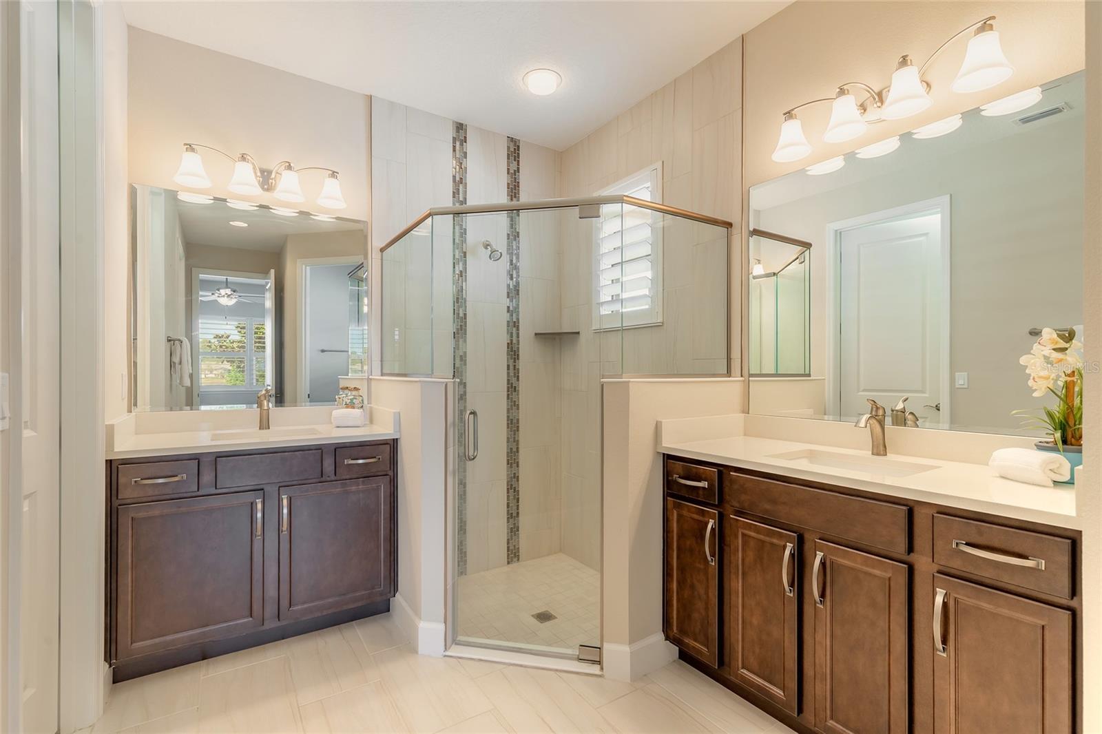 Image 24 of 44 For 1099 Lincolnshire Drive