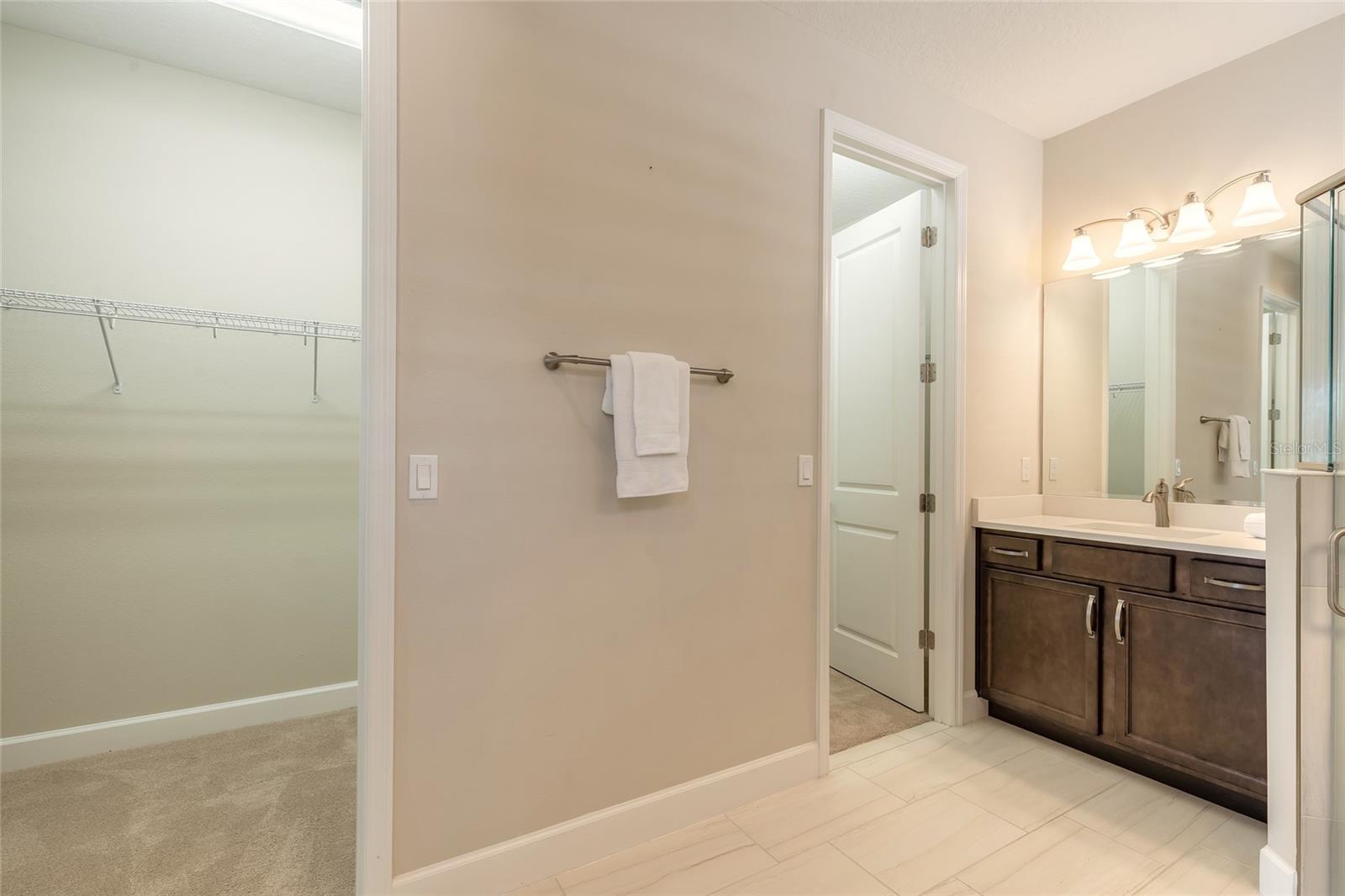 Image 26 of 44 For 1099 Lincolnshire Drive