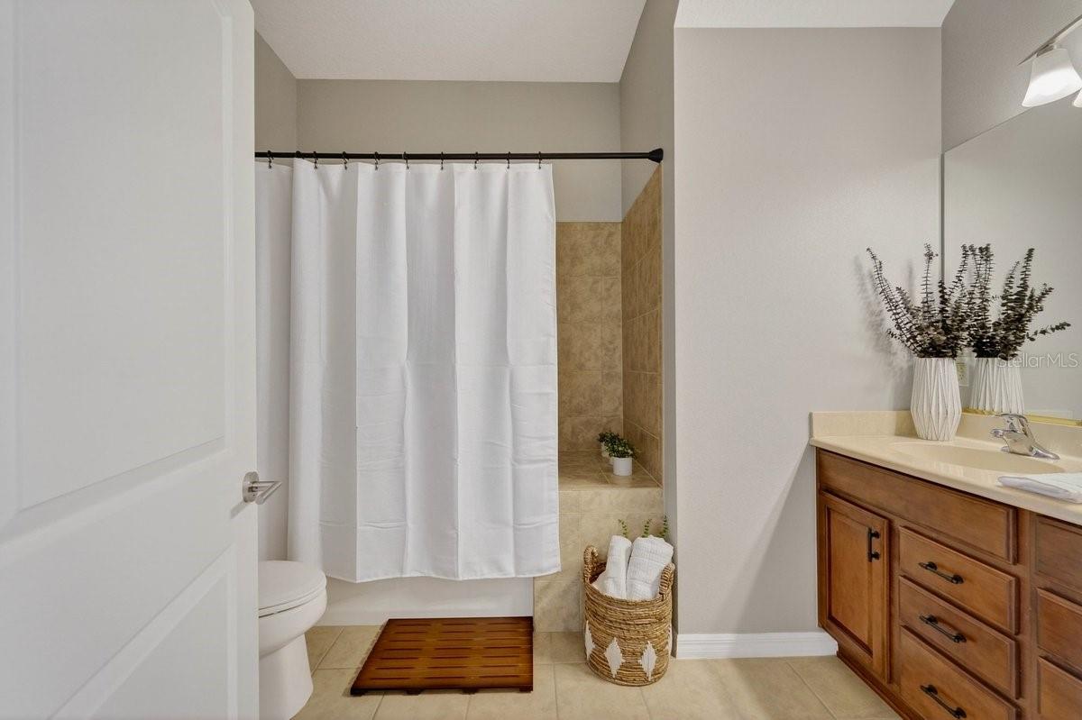 Image 67 of 100 For 1204 Draycott Street