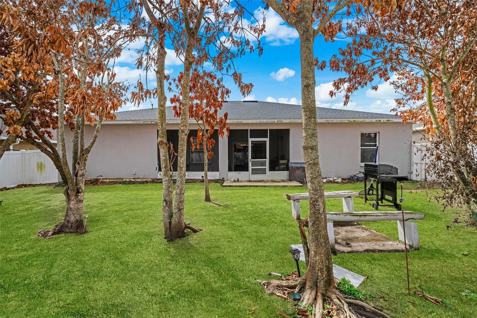 Image 19 of 25 For 2033 Normandy Heights Drive