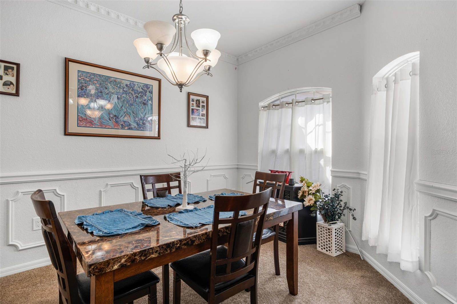 Image 5 of 25 For 2033 Normandy Heights Drive