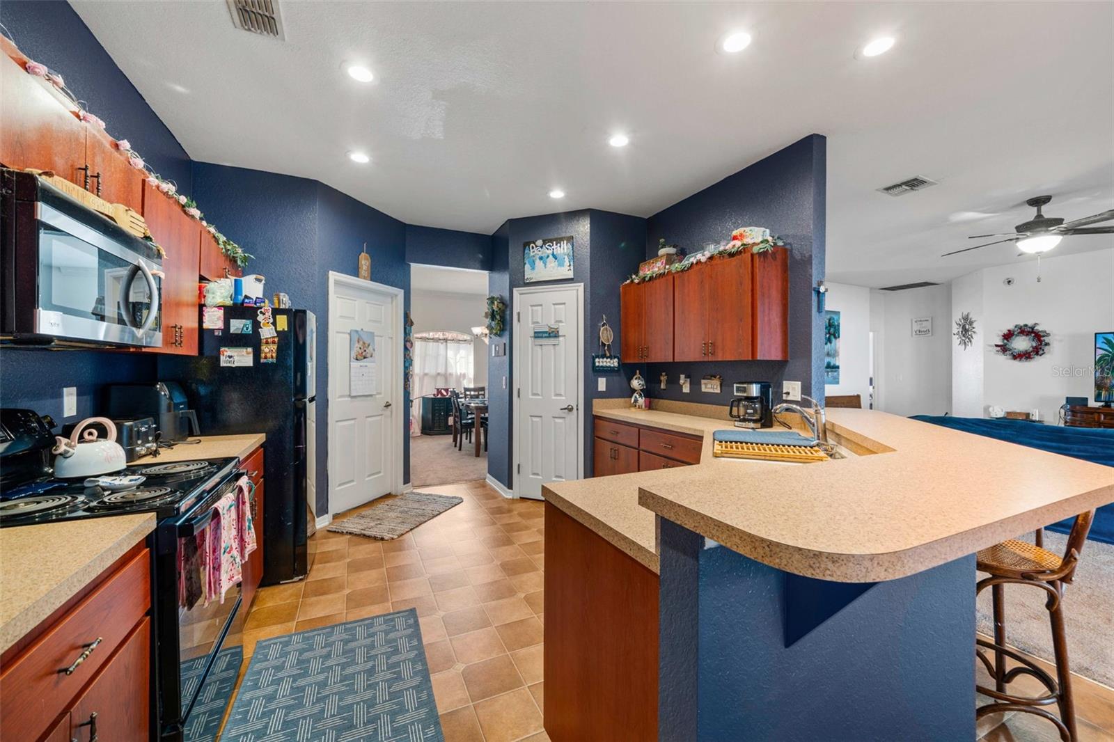 Image 8 of 25 For 2033 Normandy Heights Drive