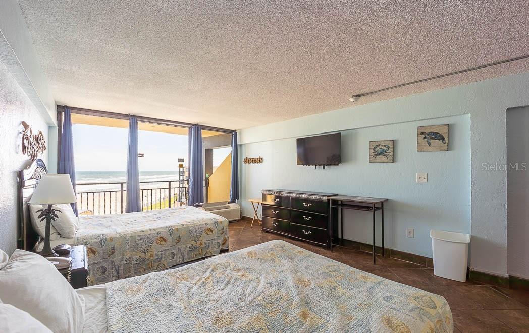 Image 12 of 32 For 2301 Atlantic Avenue 507