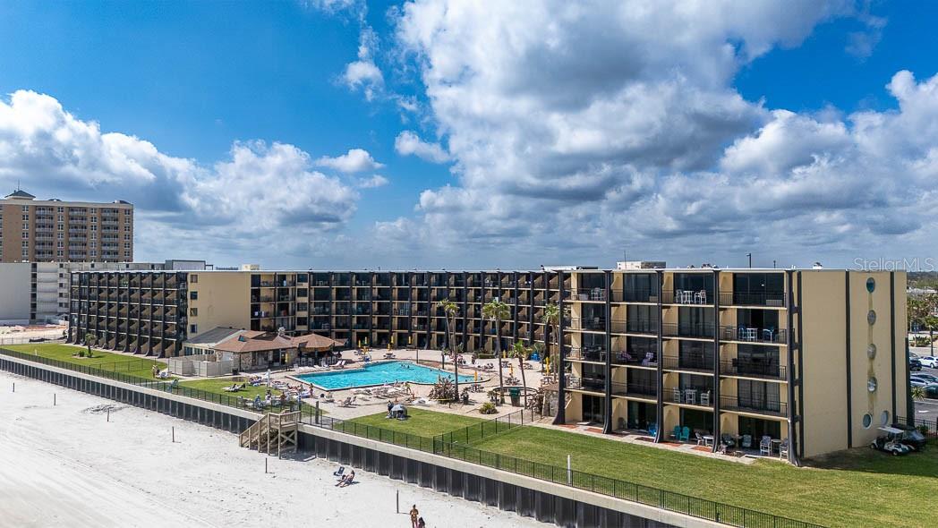 Image 4 of 32 For 2301 Atlantic Avenue 507