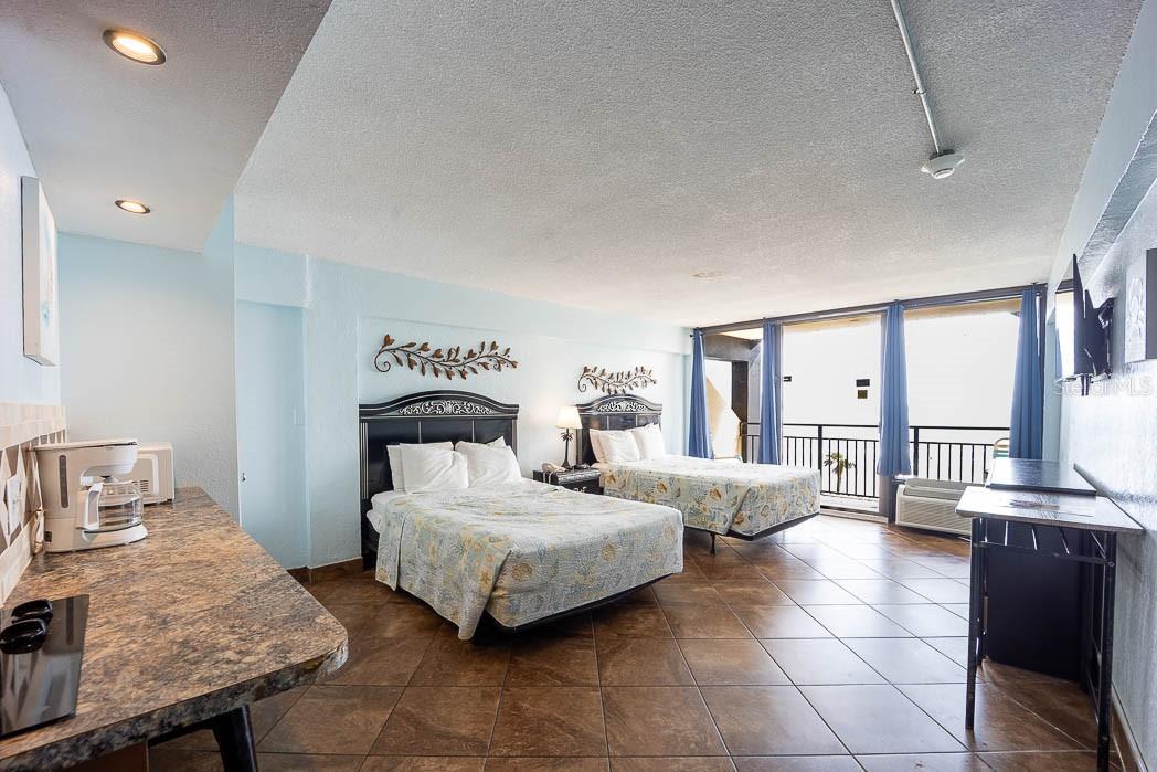 Image 6 of 32 For 2301 Atlantic Avenue 507