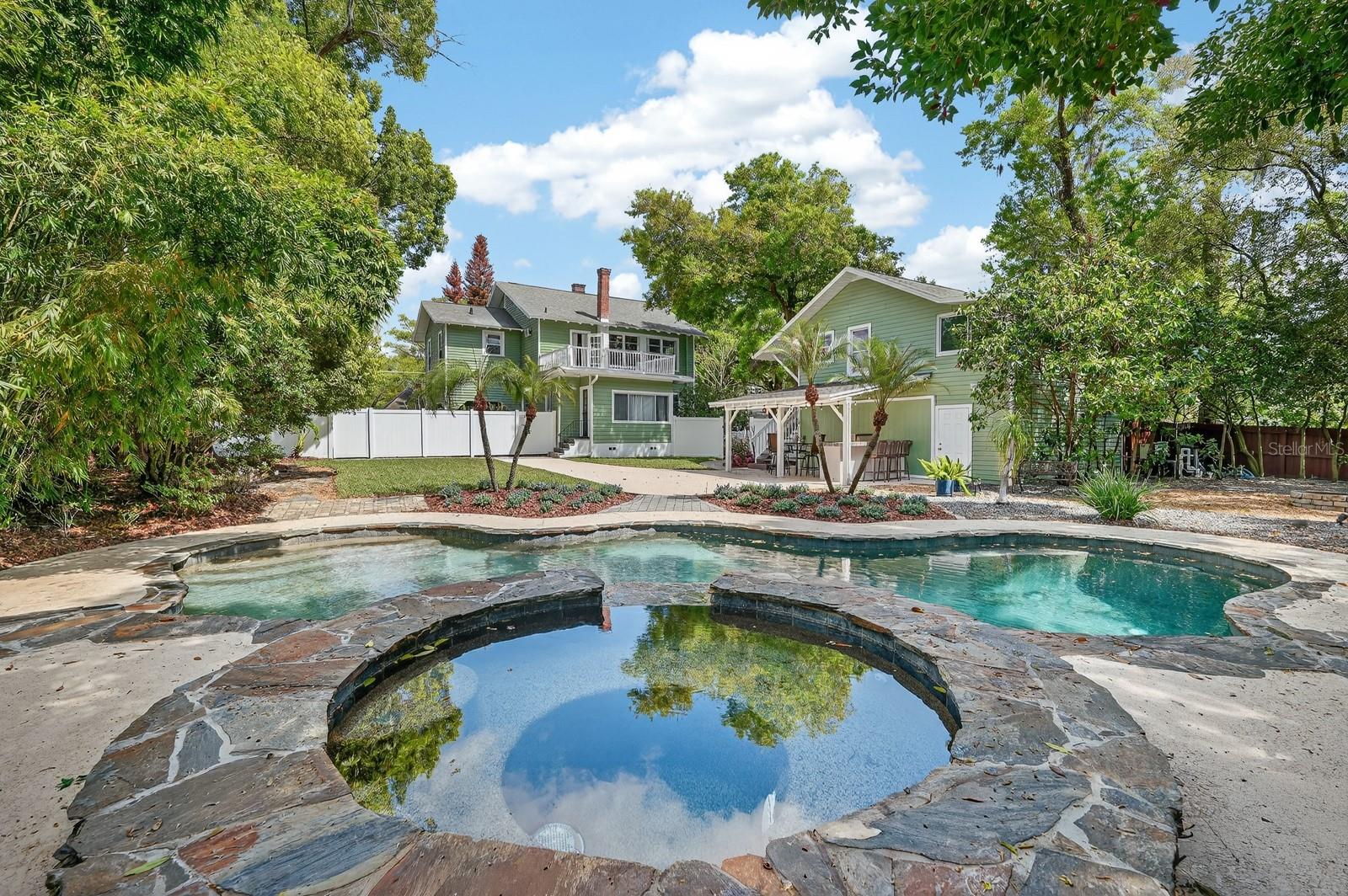 Image 2 of 94 For 346 Kaley Street