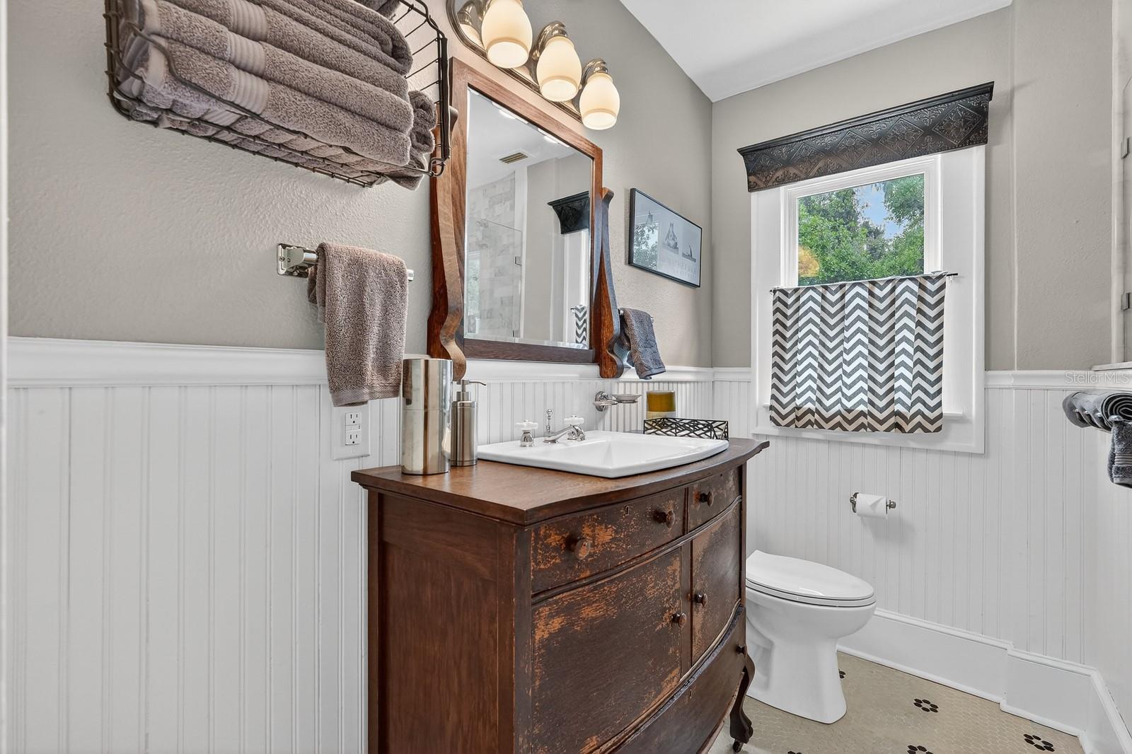 Image 26 of 94 For 346 Kaley Street