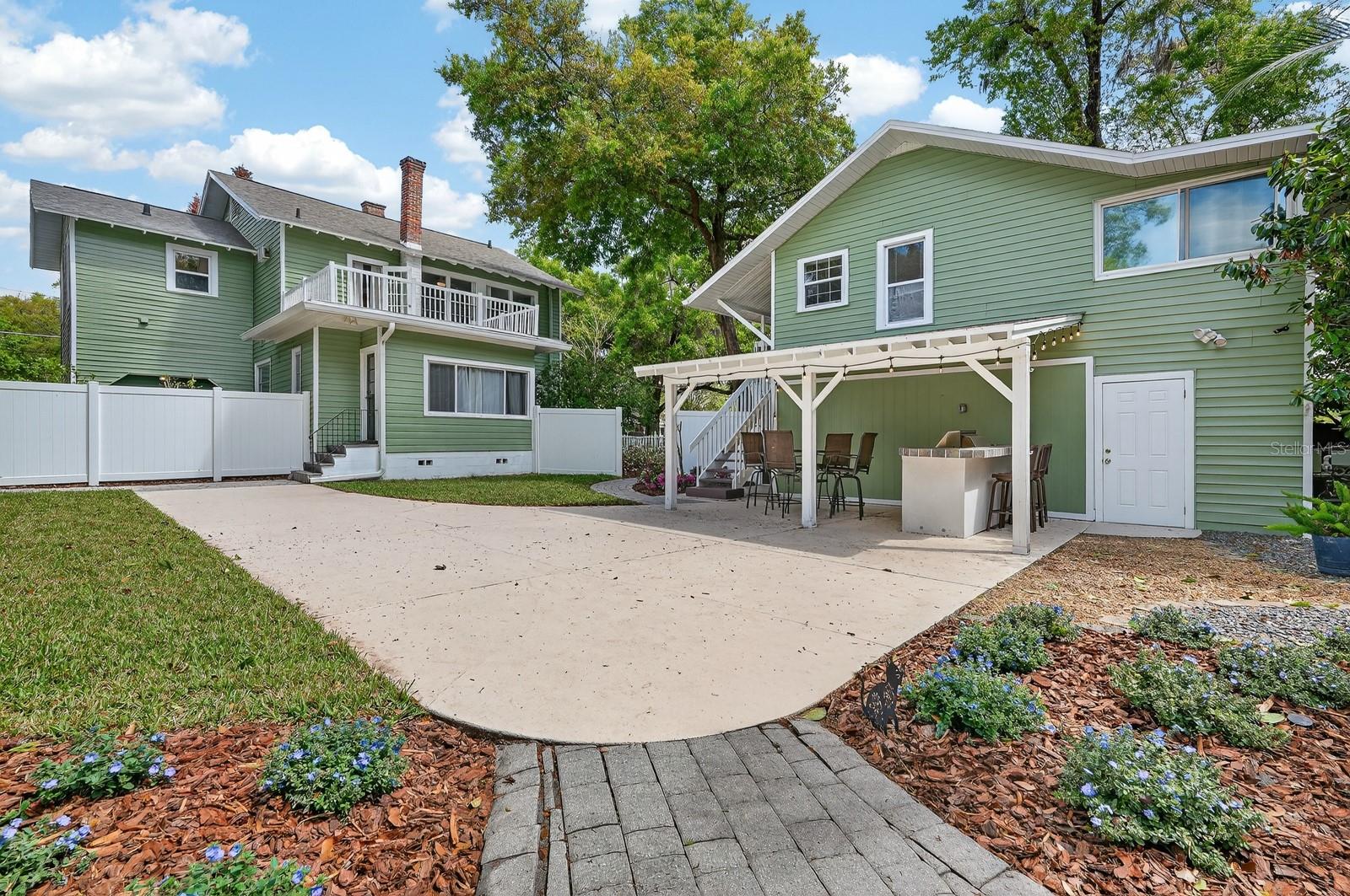 Image 3 of 94 For 346 Kaley Street