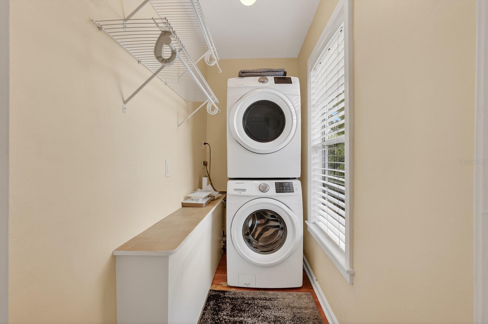 Image 33 of 94 For 346 Kaley Street