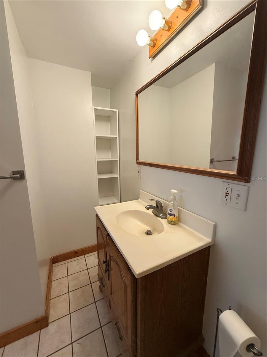 Image 15 of 30 For 2108 Old New York Avenue