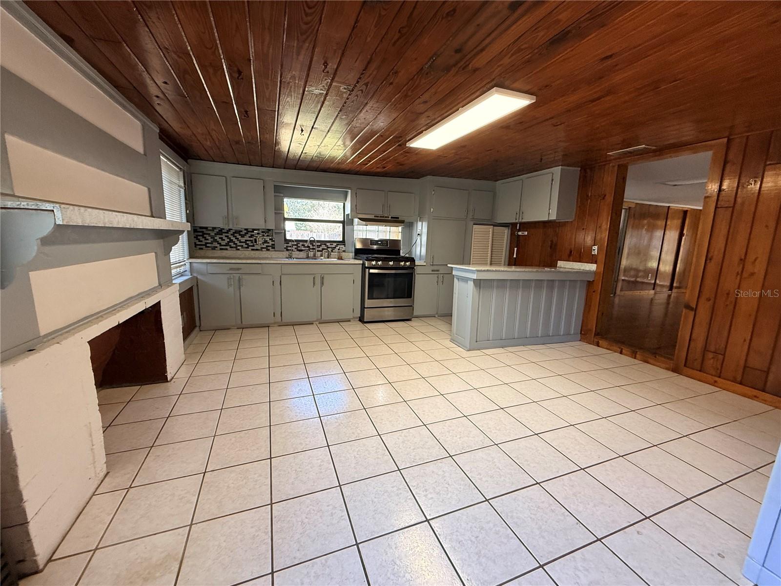 Image 9 of 30 For 2108 Old New York Avenue