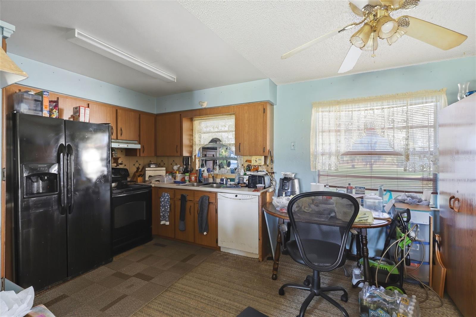 Image 15 of 31 For 6102 Lake Winona Road