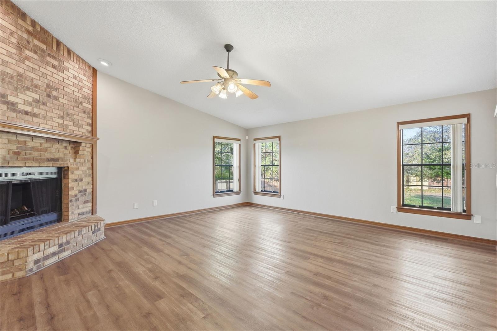 Image 21 of 46 For 432 Pine Meadow Drive