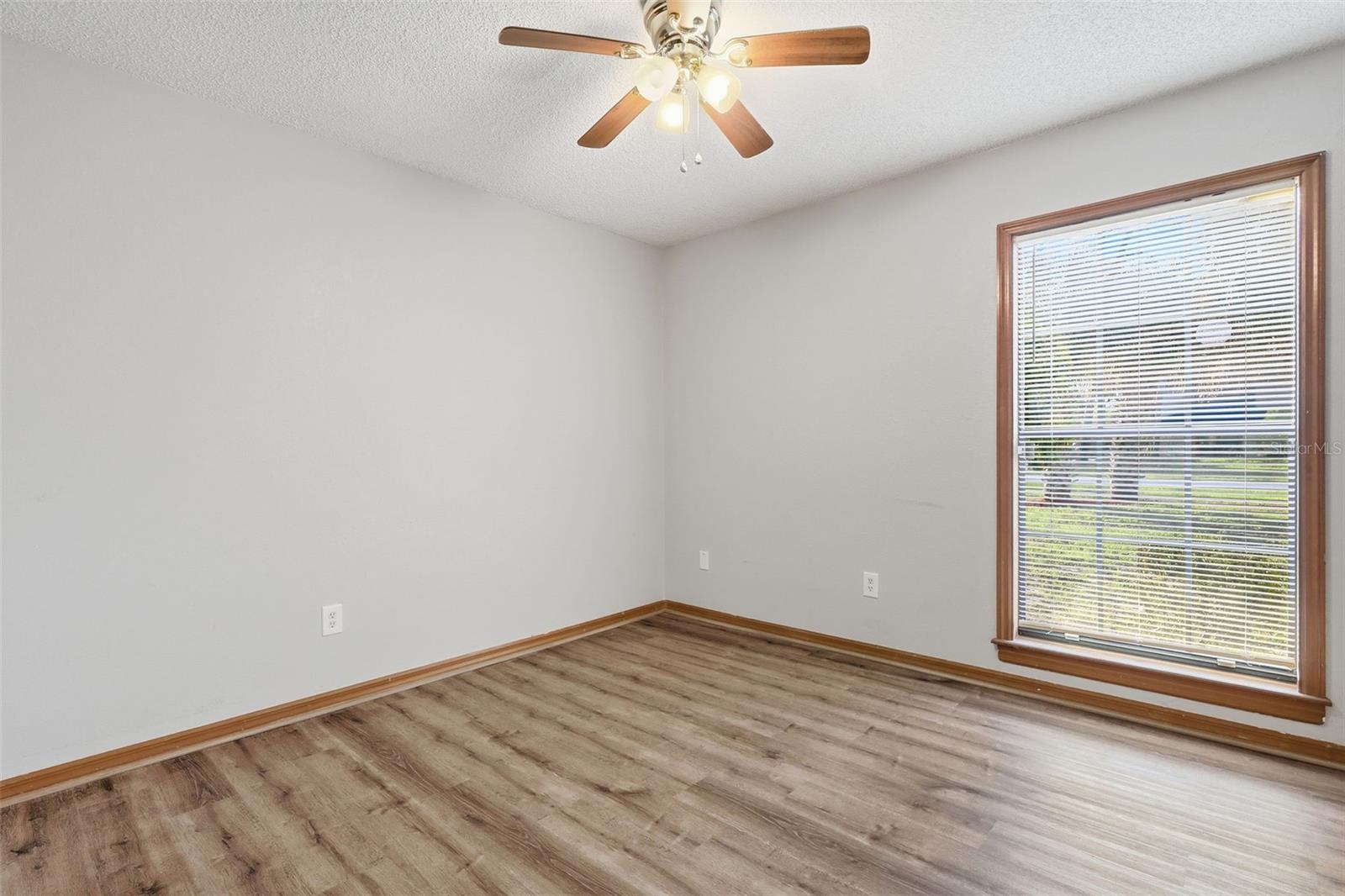 Image 27 of 46 For 432 Pine Meadow Drive