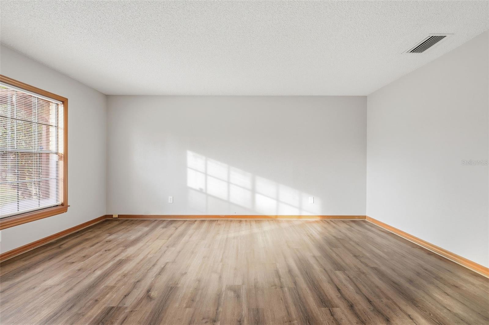 Image 6 of 46 For 432 Pine Meadow Drive