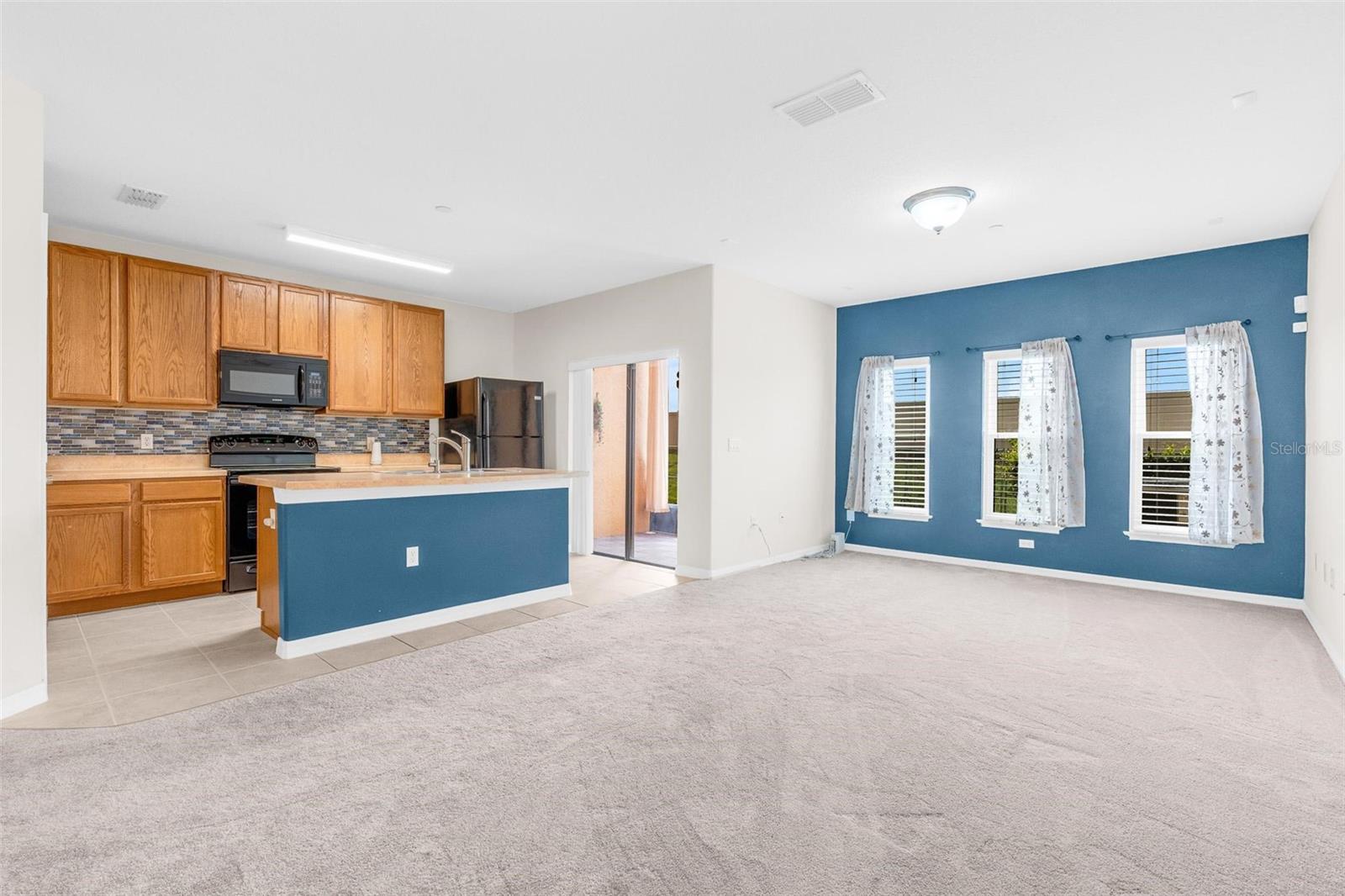 Image 10 of 41 For 9664 Doris Lane