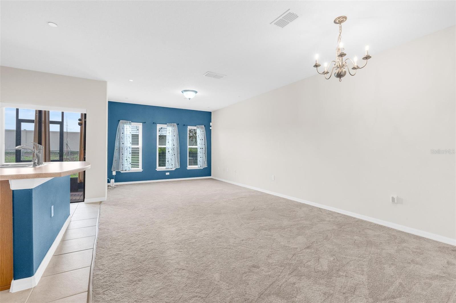 Image 7 of 41 For 9664 Doris Lane