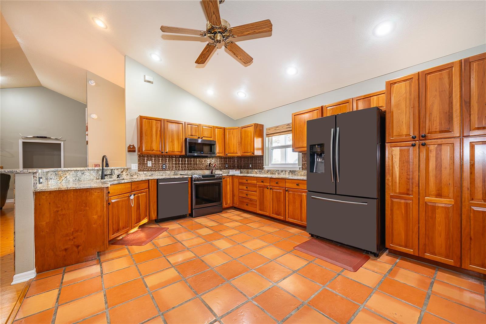 Image 22 of 48 For 3398 Masterpiece Road