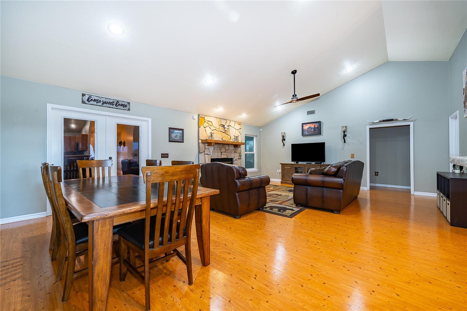 Image 24 of 48 For 3398 Masterpiece Road